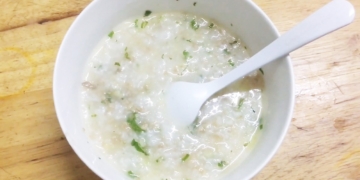 2 cách nấu cháo thịt bằm khoai tây cho bé ăn dặm đơn giản và giàu dinh dưỡng 17 chaothitbokhoaitay1 1200x676 1