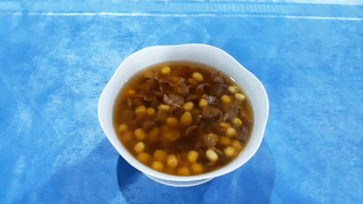 Chè bạch quả hạt sen nhãn nhục