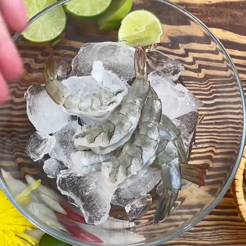 Bước 3 Chế biến thịt tôm Tôm sốt thái (Công thức được chia sẻ từ TikTok Cách Nấu Ngon cùng Cách Nấu Ngon)