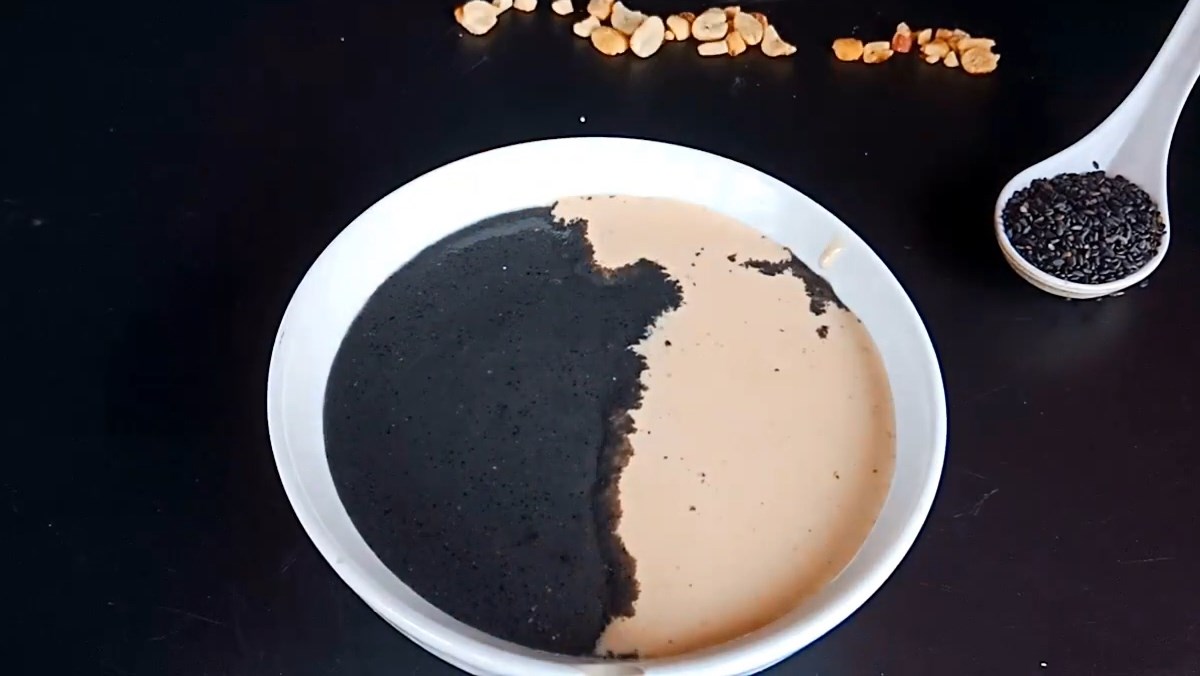 Chè mè đen đậu phộng