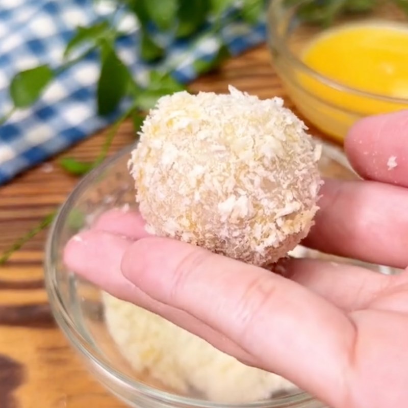 Bước 4 Chiên bánh Khoai môn chiên xù nhân phô mai(Công thức từ kênh tiktok Cách Nấu Ngon cùng điện máy XANH)