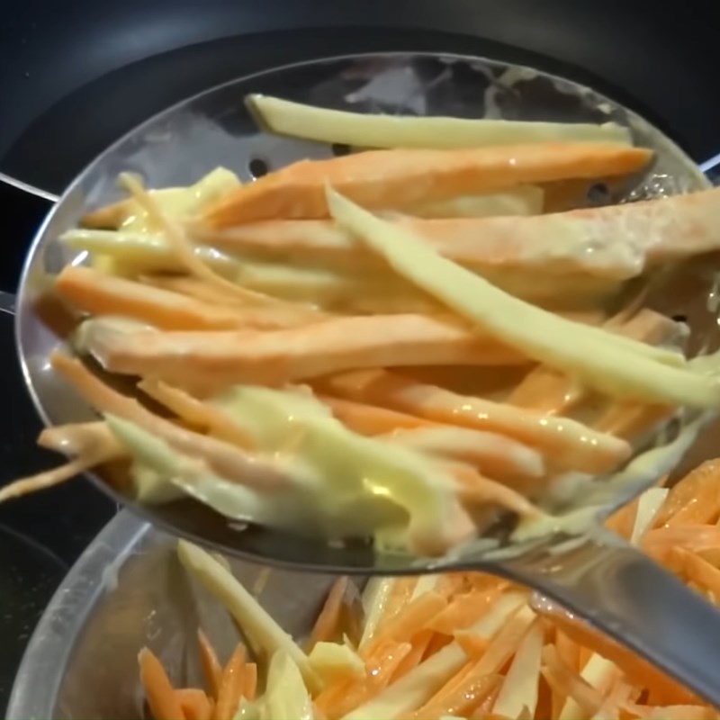 Bước 7 Chiên bánh Bánh tôm chiên khoai lang