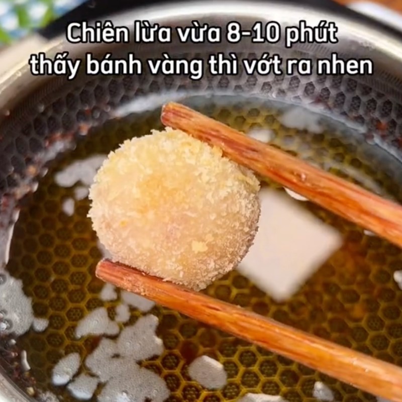Bước 4 Chiên bánh Khoai môn chiên xù nhân phô mai(Công thức từ kênh tiktok Cách Nấu Ngon cùng điện máy XANH)