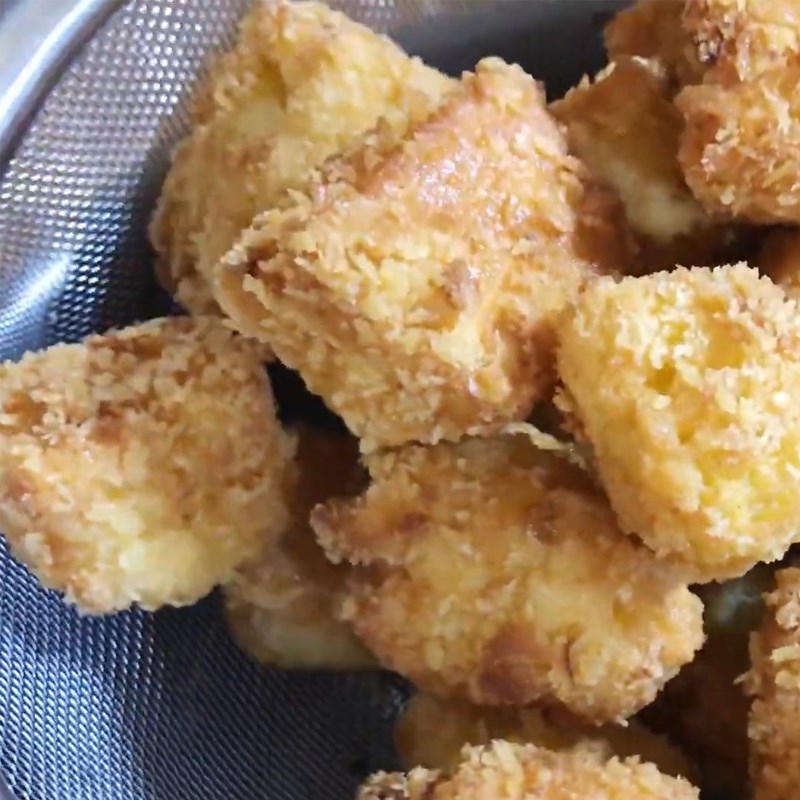 Bước 4 Chiên bánh bắp phô mai Bánh bắp phô mai chiên xù