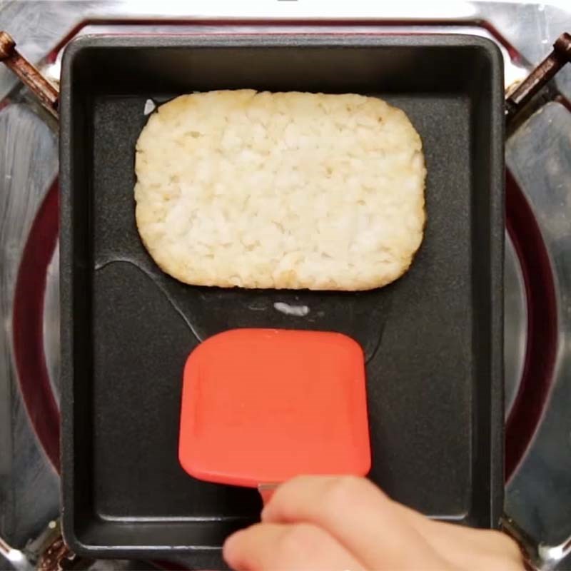 Bước 2 Chiên bánh khoai tây Trứng cuộn khoai tây