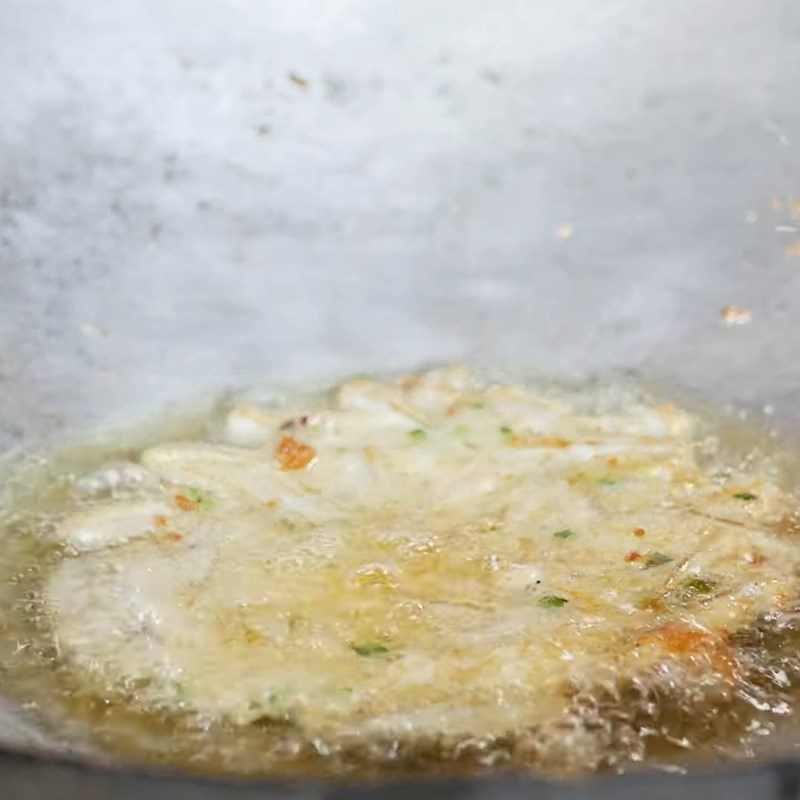 Bước 5 Chiên cá Cá lòng tong chiên bột