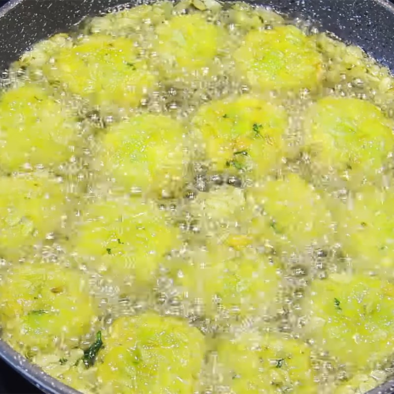 Bước 4 Chiên chả cốm Chả cốm chay