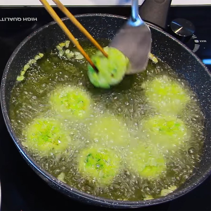 Bước 4 Chiên chả cốm Chả cốm chay