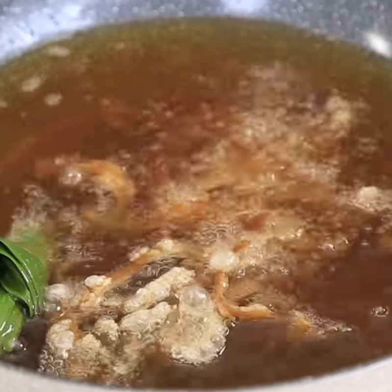 Bước 5 Chiên da heo Da heo chiên giòn sốt thái
