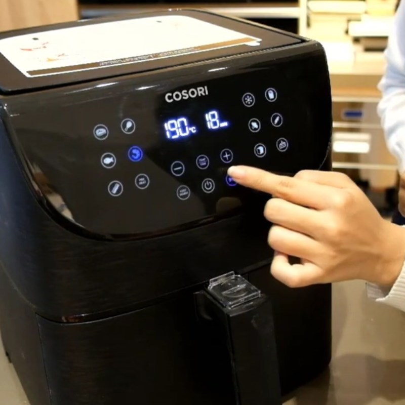 Bước 3 Chiên đậu hũ Đậu hũ chiên bột bằng nồi chiên không dầu