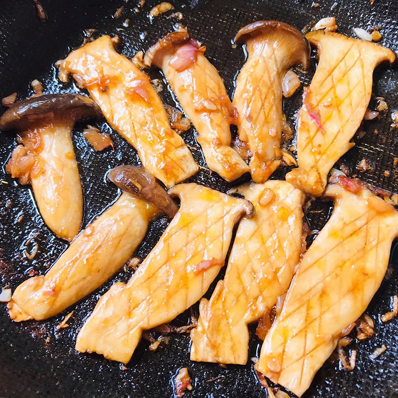 Bước 3 Chiên nấm Nấm đùi gà chiên