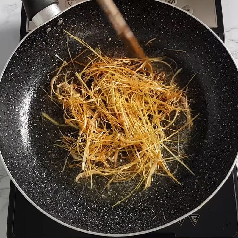 Bước 3 Chiên sả cọng Gà chiên sả ớt với sả cọng