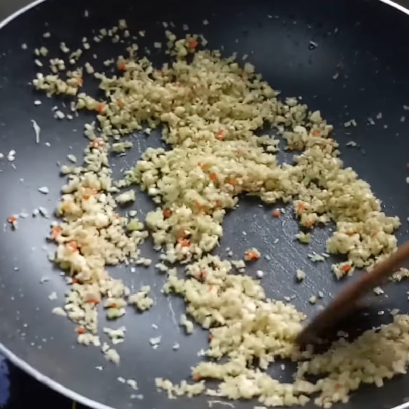 Bước 4 Chiên sả ớt Sườn non chay chiên sả ớt