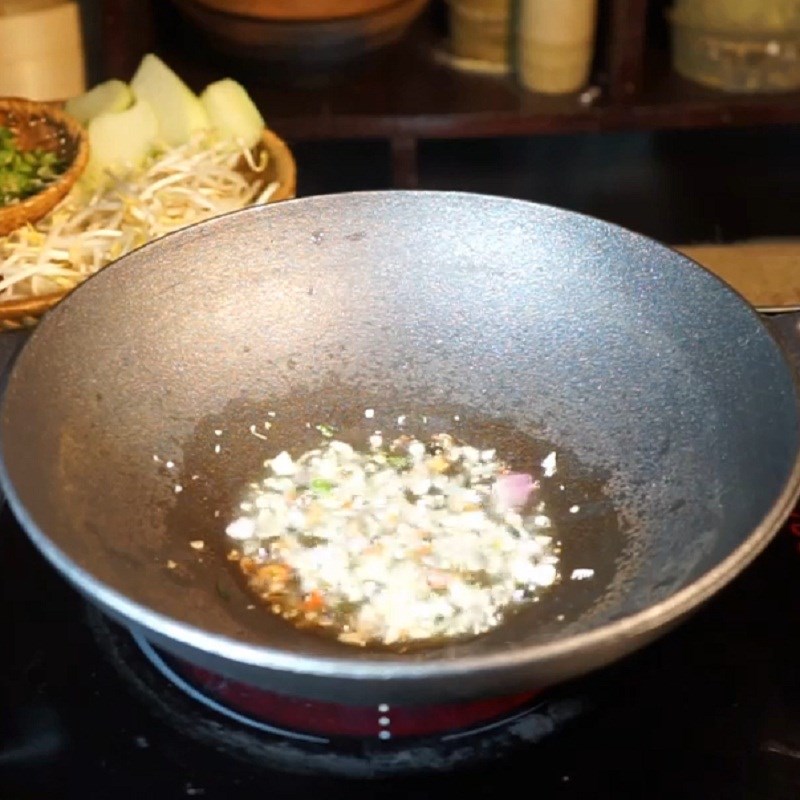 Bước 3 Chiên sơ cá Canh chua cá rô phi