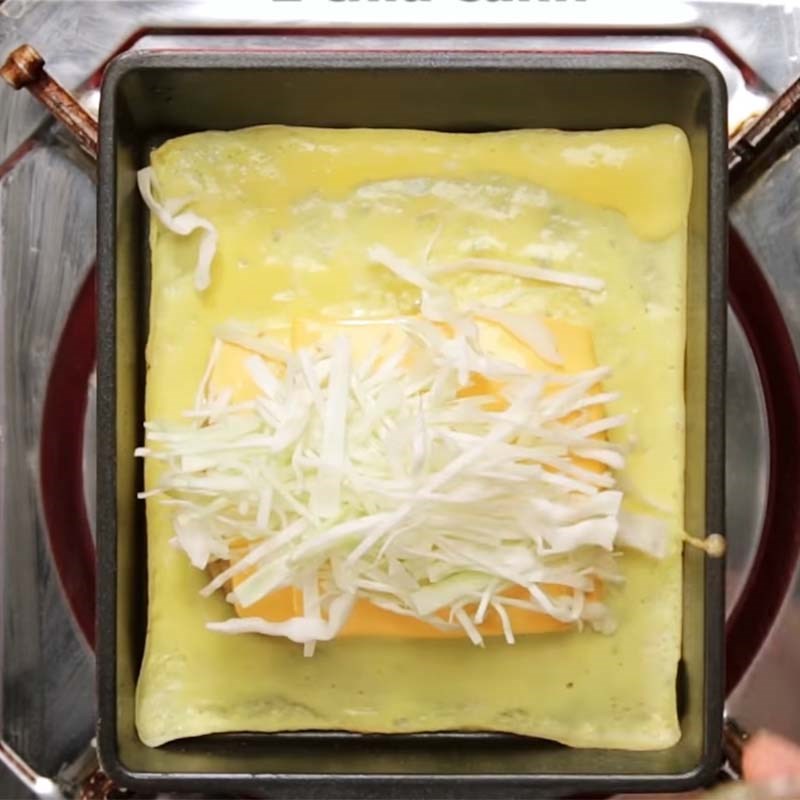 Bước 3 Chiên trứng và cuộn trứng Trứng cuộn khoai tây