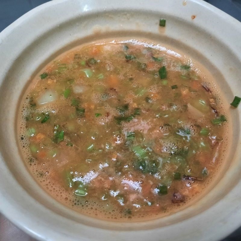 Bước 3 Chiên trứng với rau củ Trứng chiên rau củ