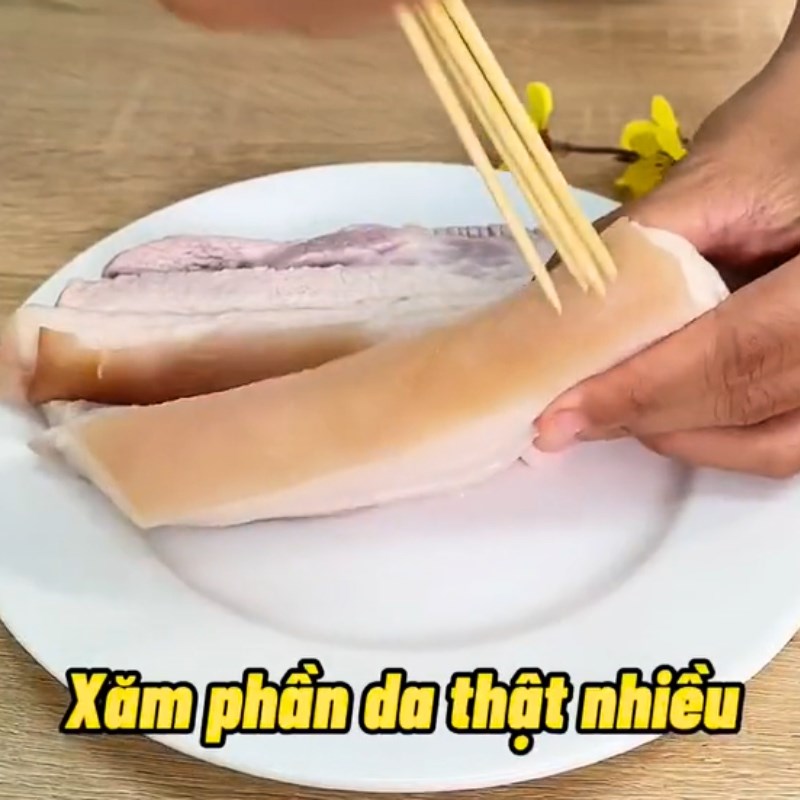 Bước 1 Chuẩn bị nguyên liệu Ba rọi lắc sả tắc (Công thức được chia sẻ từ Tiktok Cách Nấu Ngon cùng Cách Nấu Ngon)