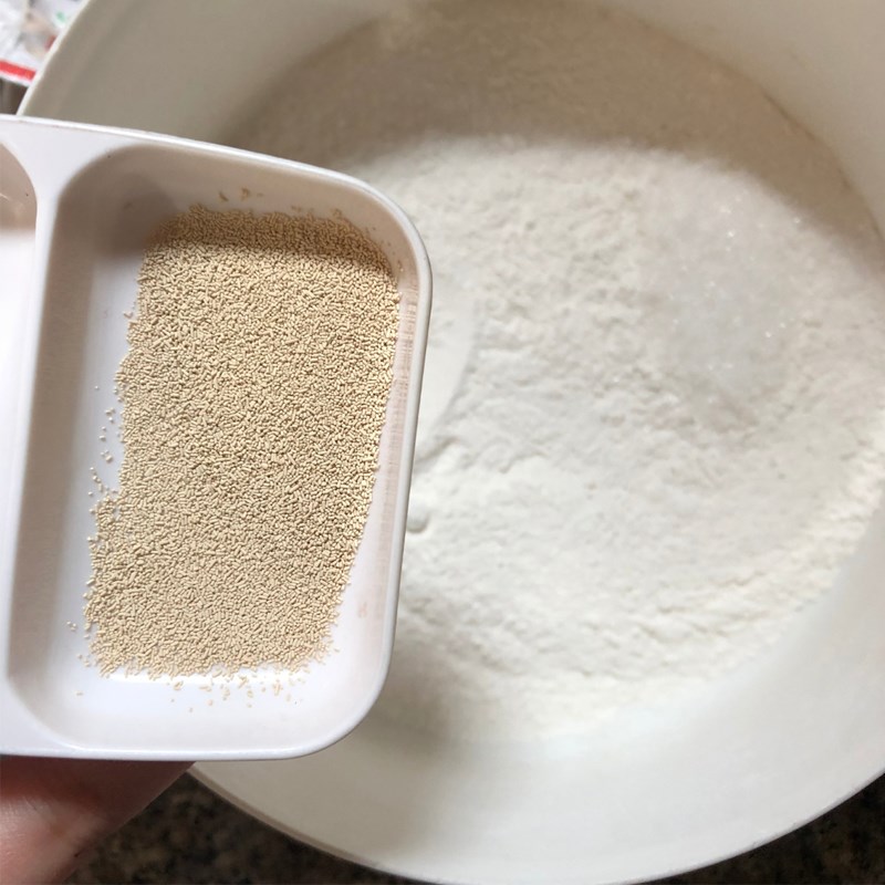 Bước 1 Chuẩn bị phần bột bánh bao sữa Bánh bao hoa đậu biếc không nhân