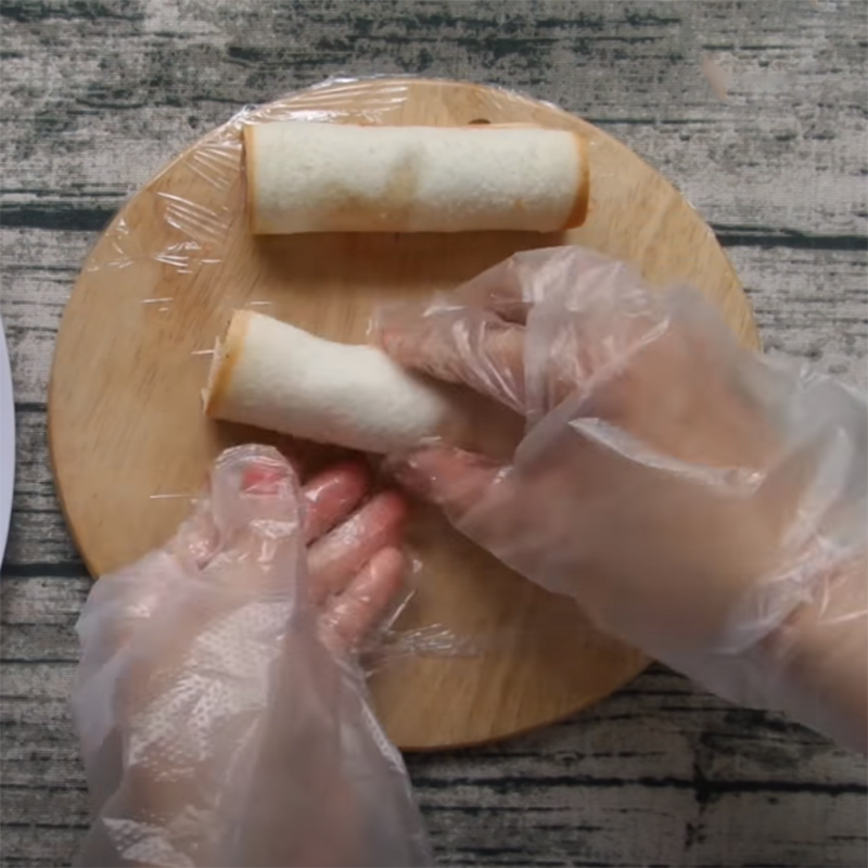 Bước 2 Cuốn bánh mì bánh mì cuộn xúc xích phô mai