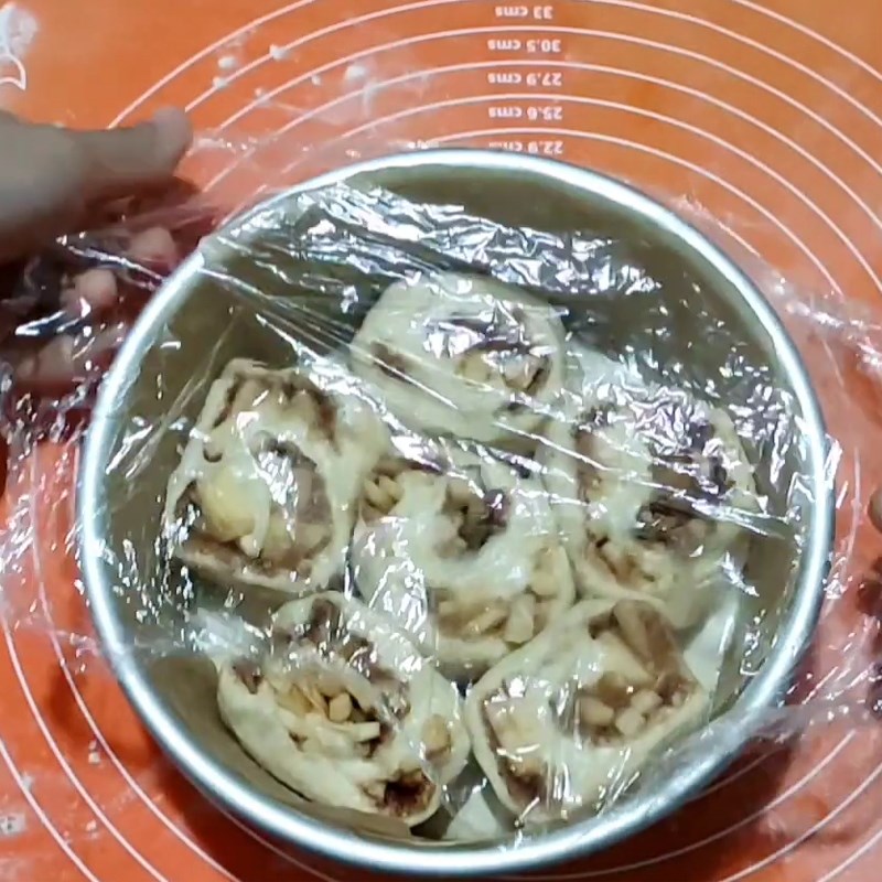 Bước 4 Cuộn bánh mì táo Bánh mì táo quế không cần nhồi