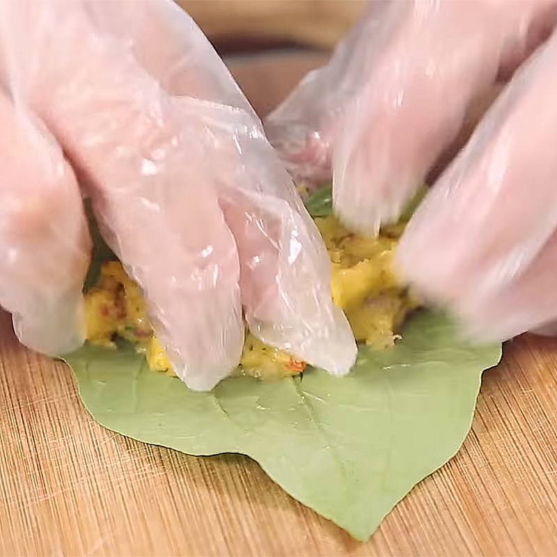 Bước 3 Cuốn chả Chả cá nướng lá lốt