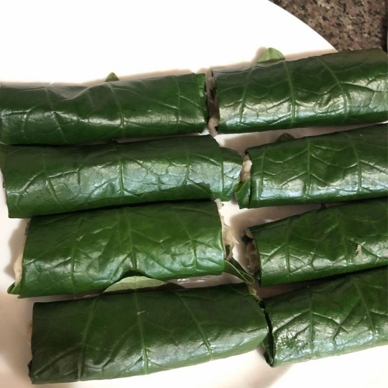 Bước 4 Cuốn chả lá lốt Chả cá lá lốt