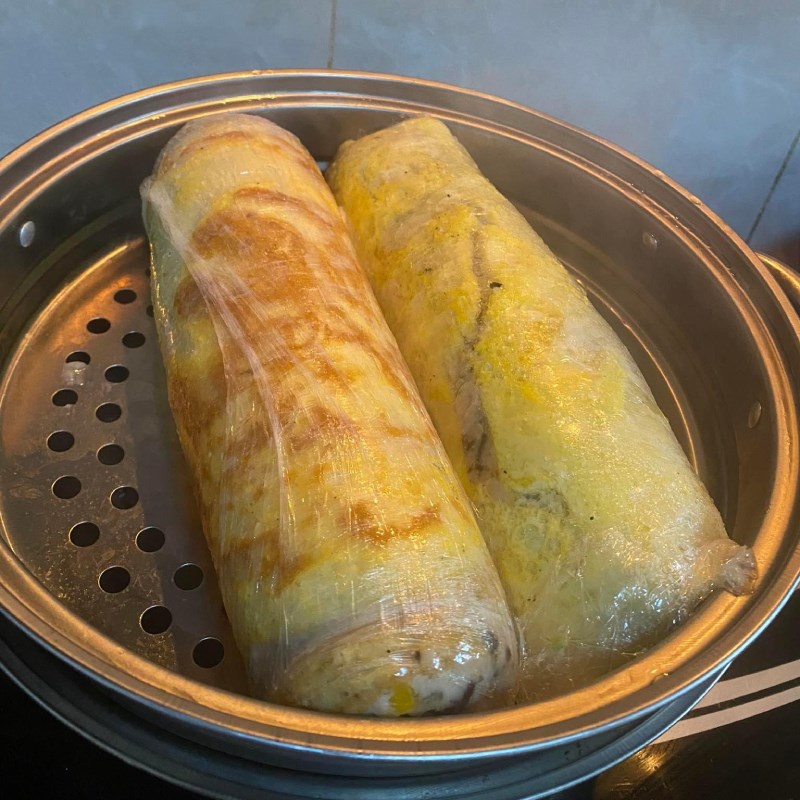 Bước 3 Cuộn và hấp chả Giò xào ngũ sắc (chả ngũ sắc)