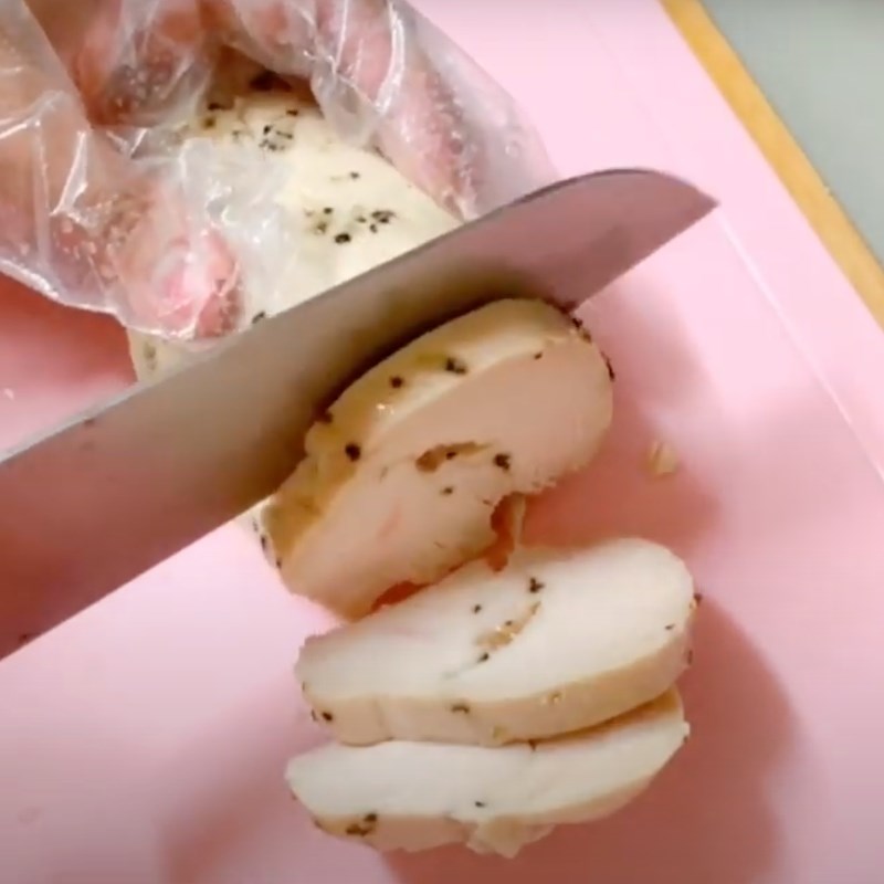 Bước 2 Cuộn và hấp ức gà Ức gà hấp gừng tỏi