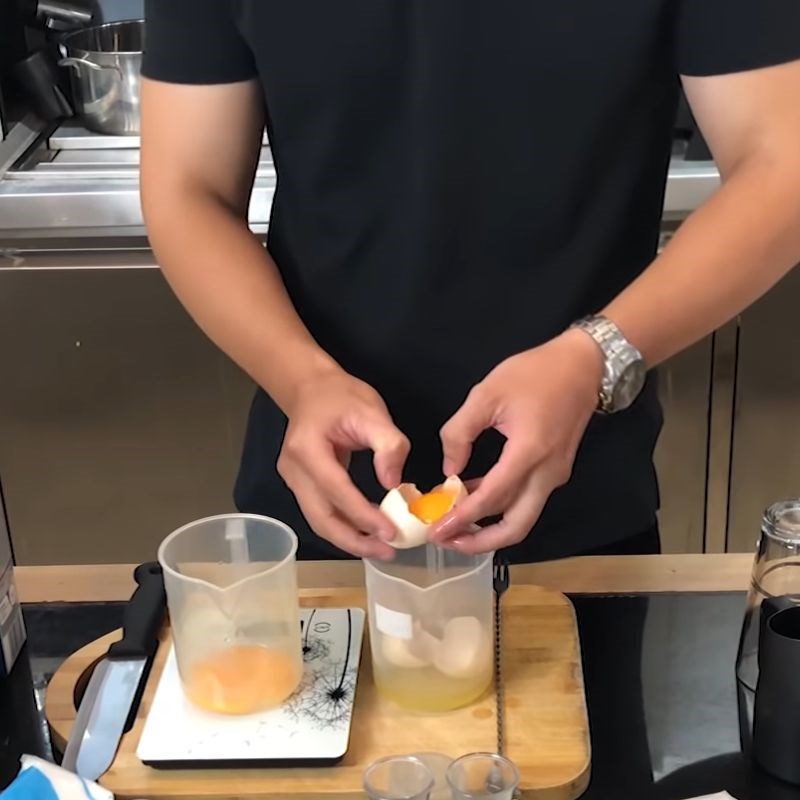 Bước 1 Đánh bông hỗn hợp kem trứng Cacao kem trứng