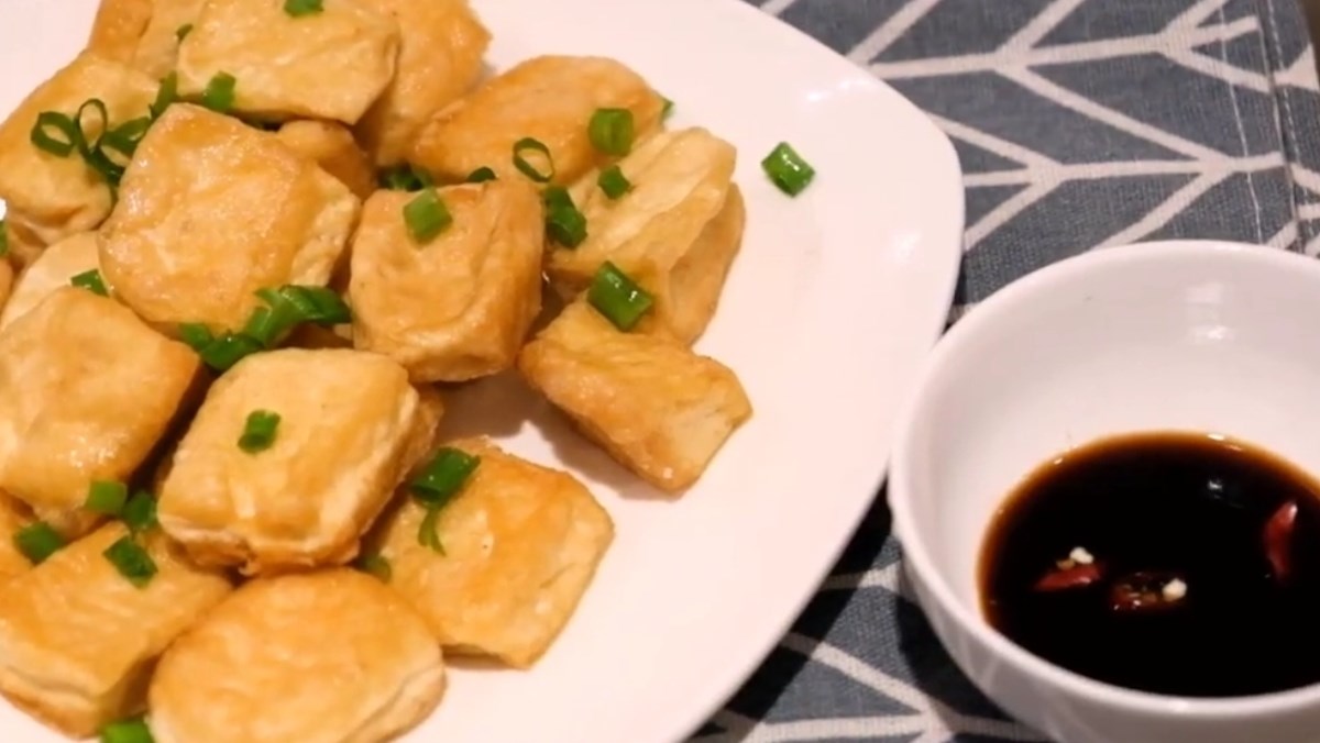 Đậu hũ chiên bột bằng nồi chiên không dầu