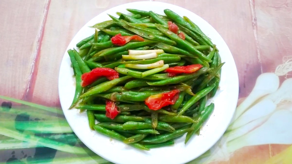 Đậu que xào cà chua