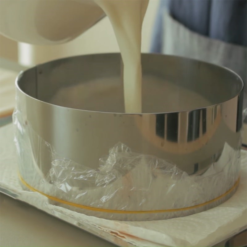 Bước 3 Đổ khuôn Panna cotta thạch soda đào