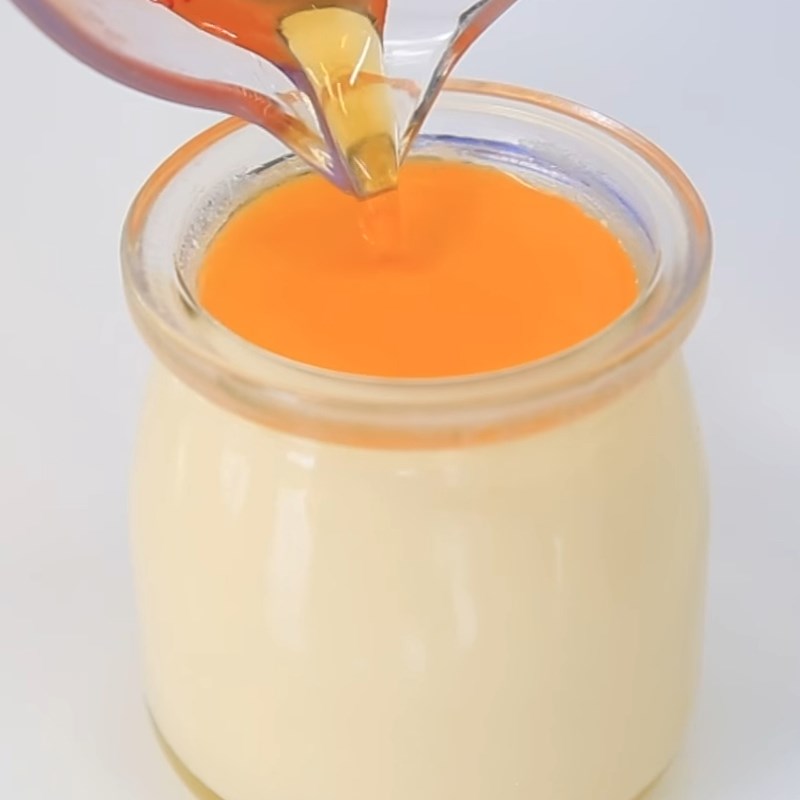 Bước 3 Đổ khuôn Panna cotta siro cam