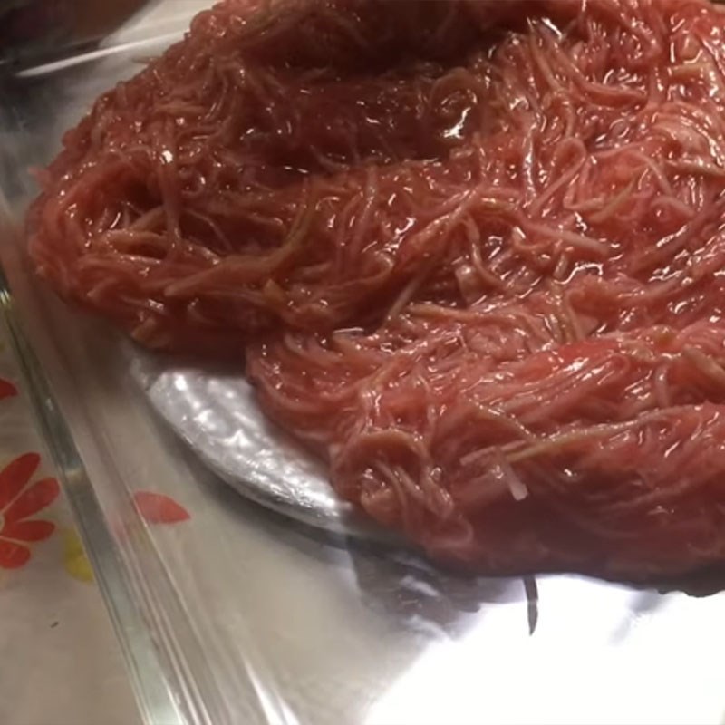 Bước 5 Đổ khuôn và hoàn thành Nem chua chay làm từ đu đủ
