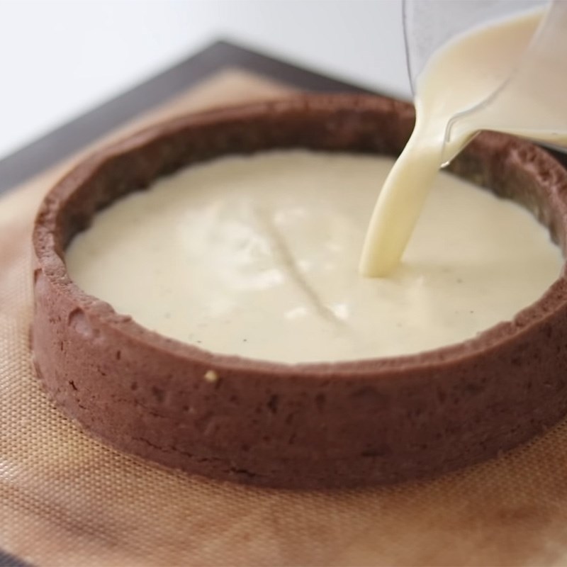 Bước 7 Đổ khuôn và khò lửa Bánh tart kem cháy
