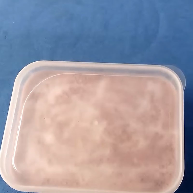 Bước 4 Đổ khuôn và làm đông Kem đậu đen