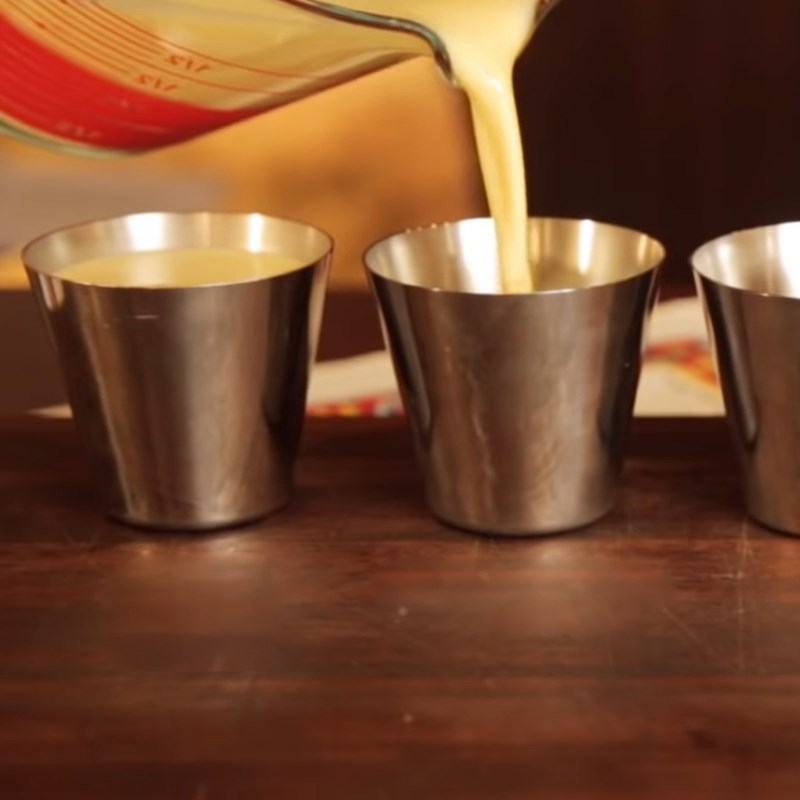 Bước 3 Đổ khuôn và làm lạnh panna cotta Panna cotta cơ bản