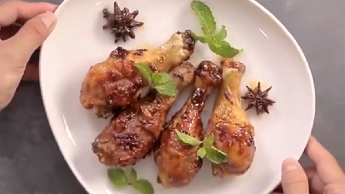 Đùi gà chiên nước tương