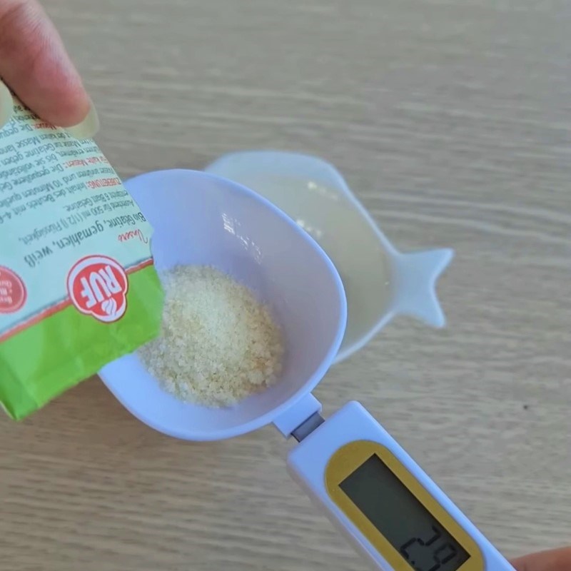 Bước 3 Đun chảy gelatin Pudding bơ cho bé ăn dặm