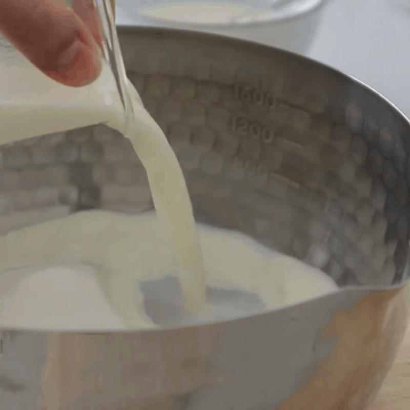 Bước 2 Đun hỗn hợp sữa Pudding sữa dừa