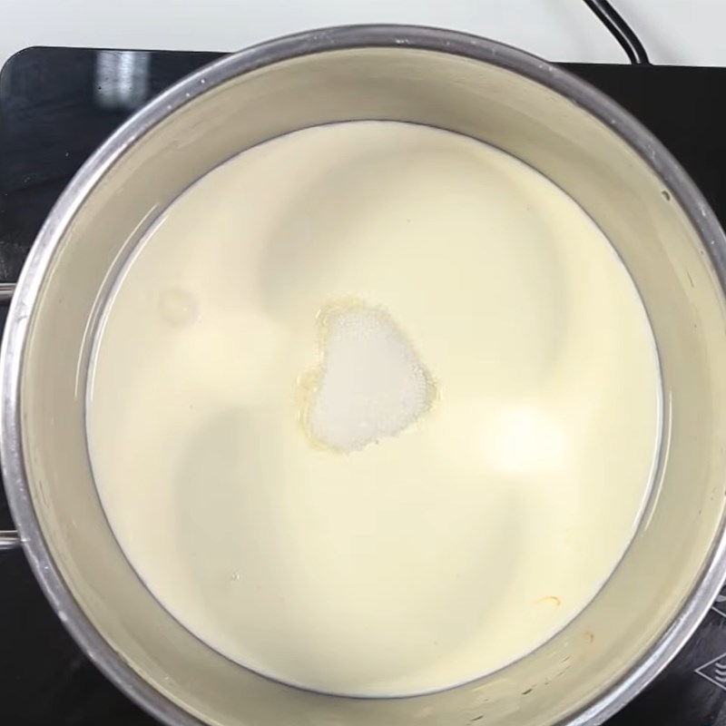 Bước 2 Đun hỗn hợp sữa Panna cotta siro cam