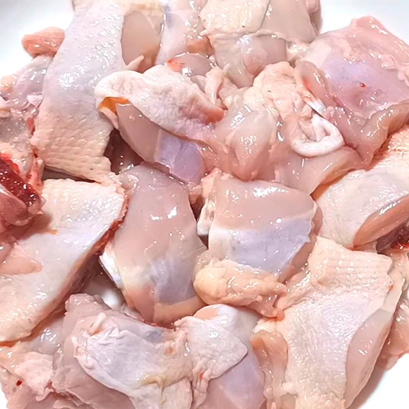 Bước 1 Sơ chế gà Gà chiên ngũ vị hương