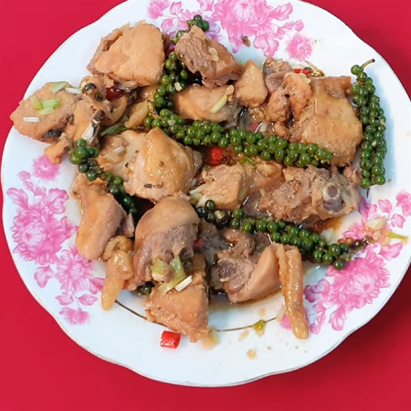 Bước 5 Thành phẩm Gà kho tiêu xanh