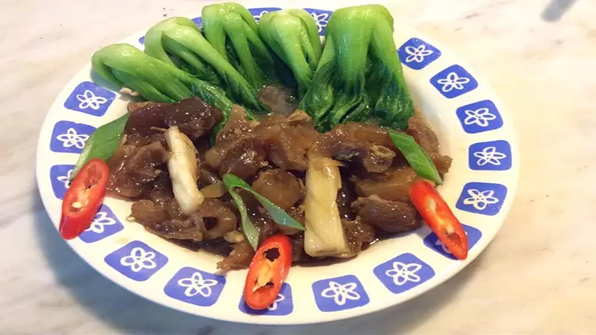 Gân bò kho tộ