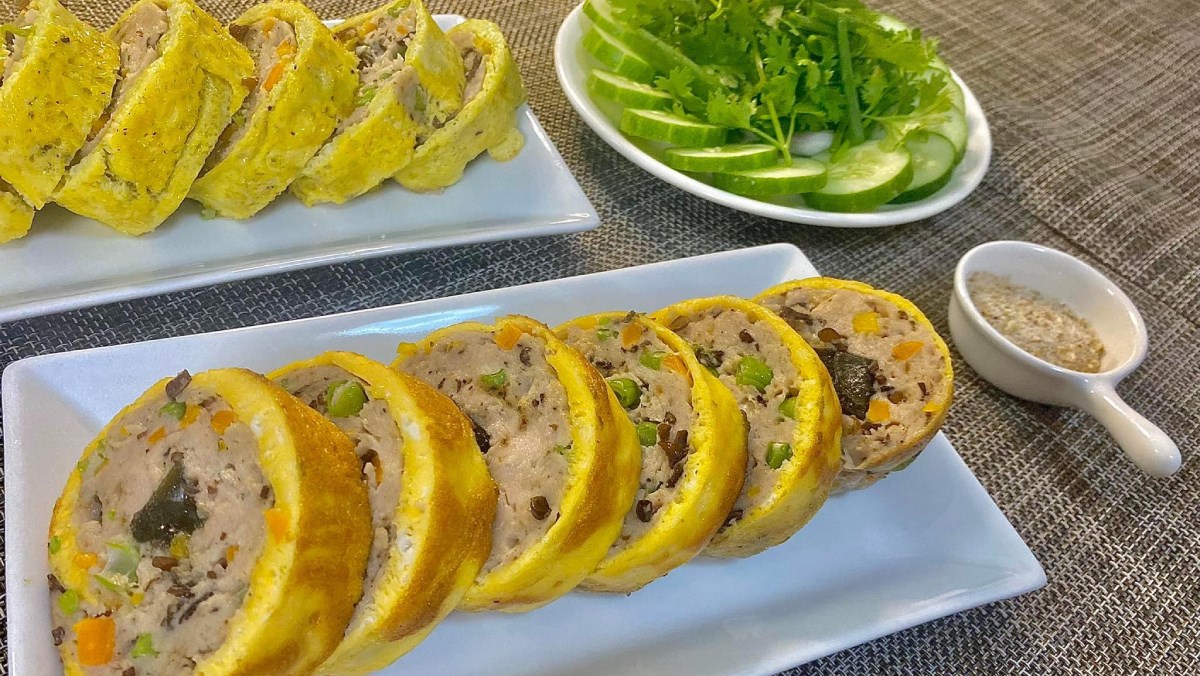 Giò xào ngũ sắc (chả ngũ sắc)