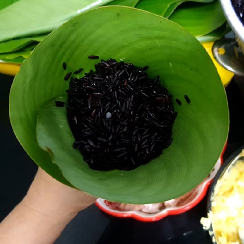 Bước 5 Gói bánh Bánh ú mặn (Công thức được chia sẻ từ người dùng)