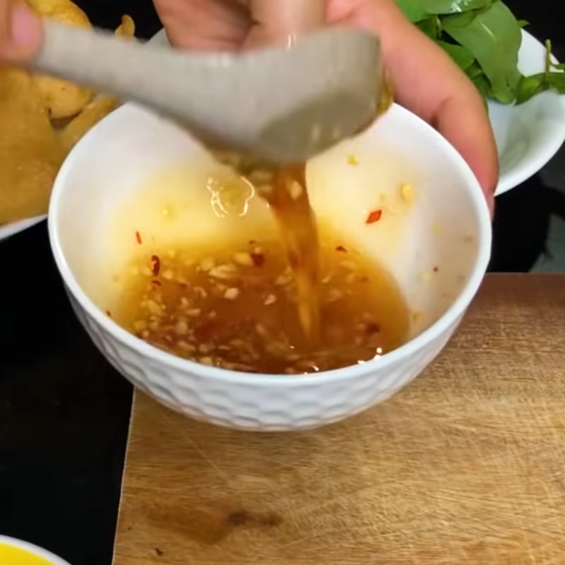 Bước 3 Pha nước trộn gỏi Gỏi bưởi tôm thịt