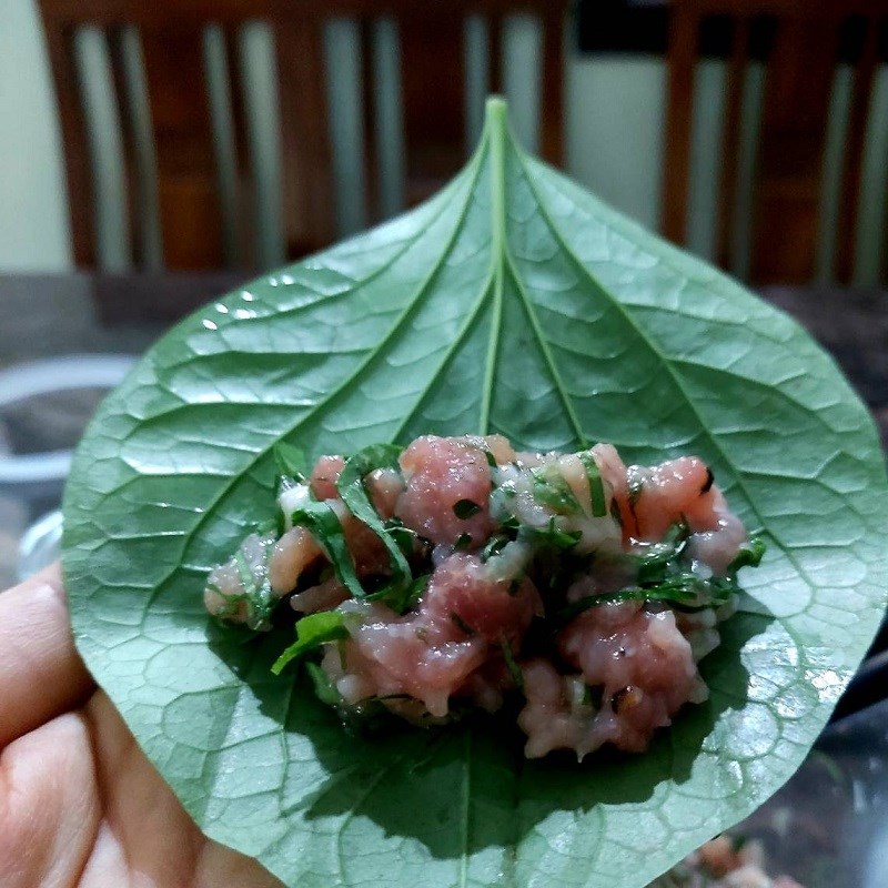 Bước 3 Cuốn và chiên chả lá lốt Chả lá lốt thịt heo