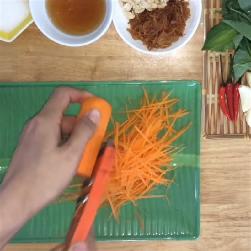 Bước 1 Sơ chế các nguyên liệu Gỏi dưa leo đậu hũ chay