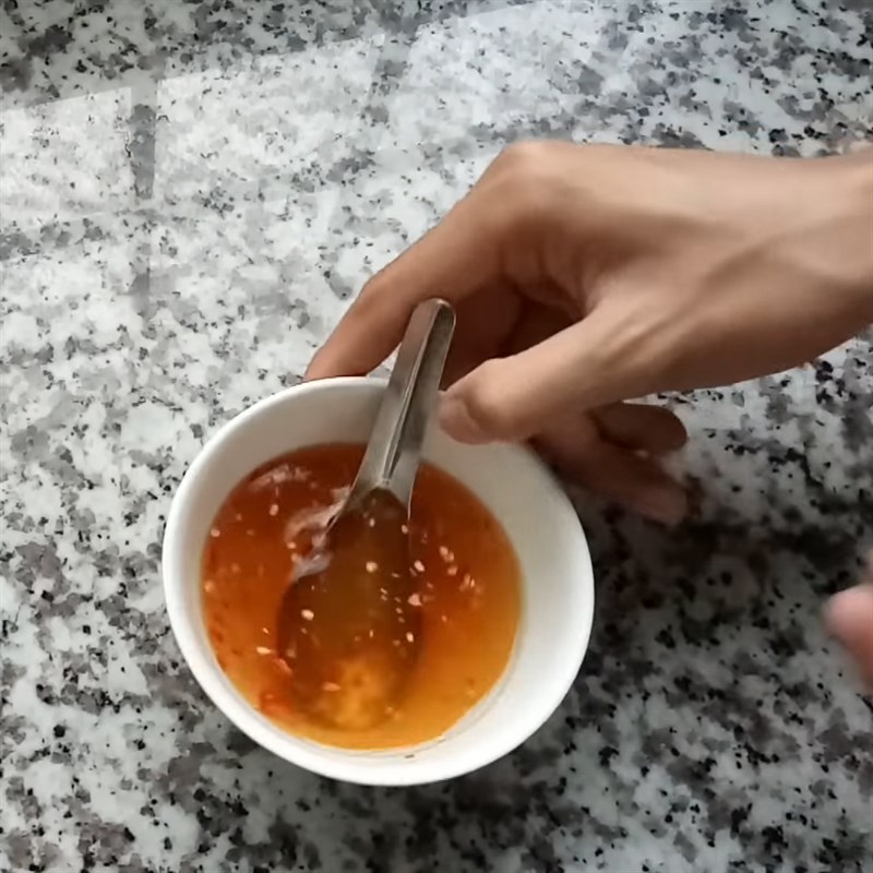 Bước 3 Làm nước trộn gỏi Gỏi dưa leo gà lát chay